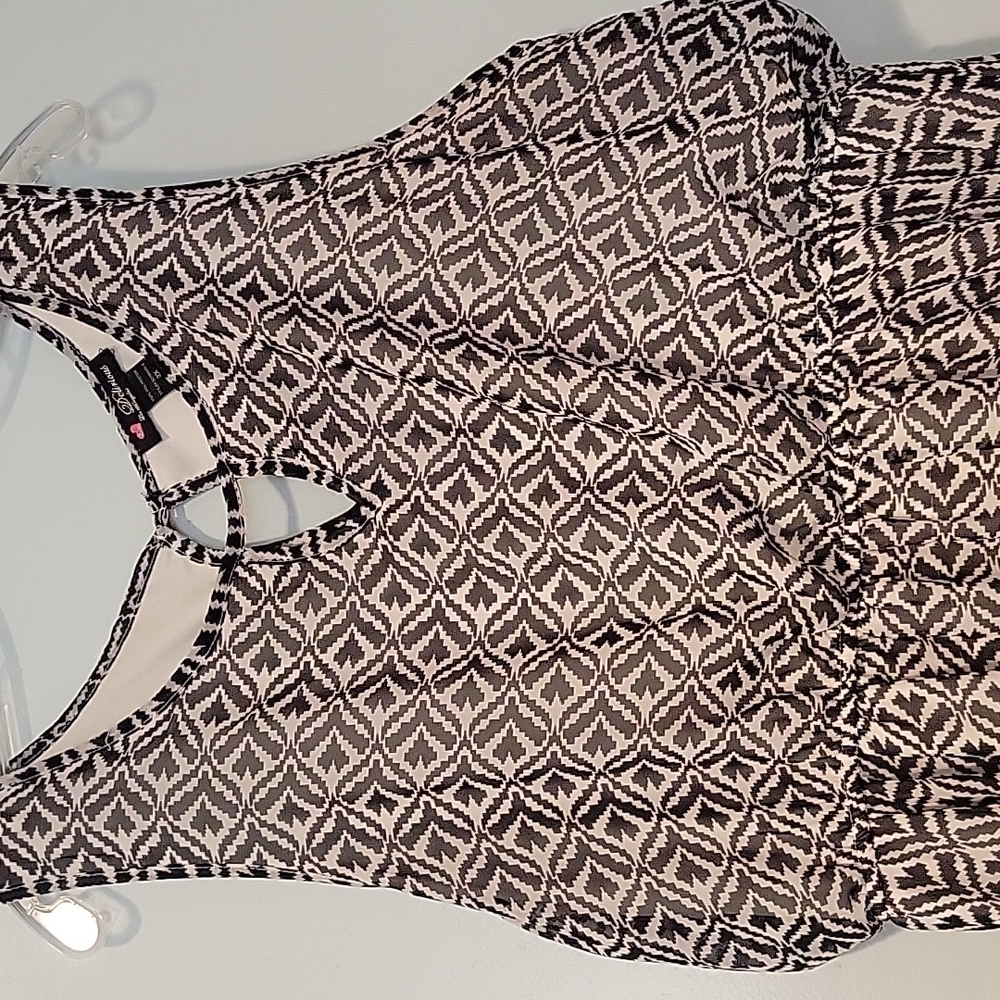 Patterned Dress - Picture 3 of 3